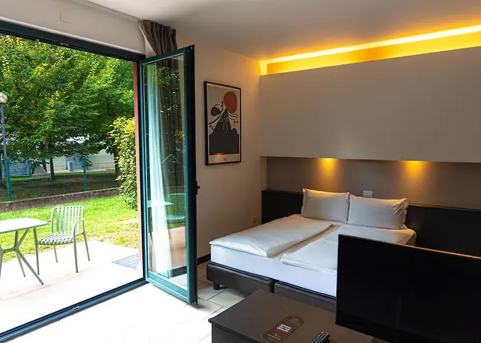 Appart hôtel Lvg Collection - Casalbergo Castelletto sopra Ticino