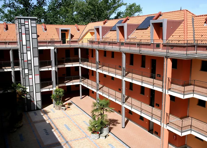 Lvg Collection - Casalbergo 4*