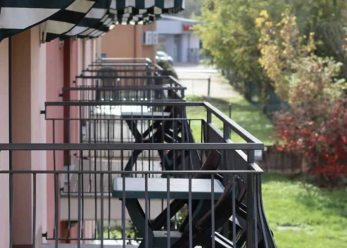 Lejlighedshotel Lvg Collection - Casalbergo Castelletto sopra Ticino